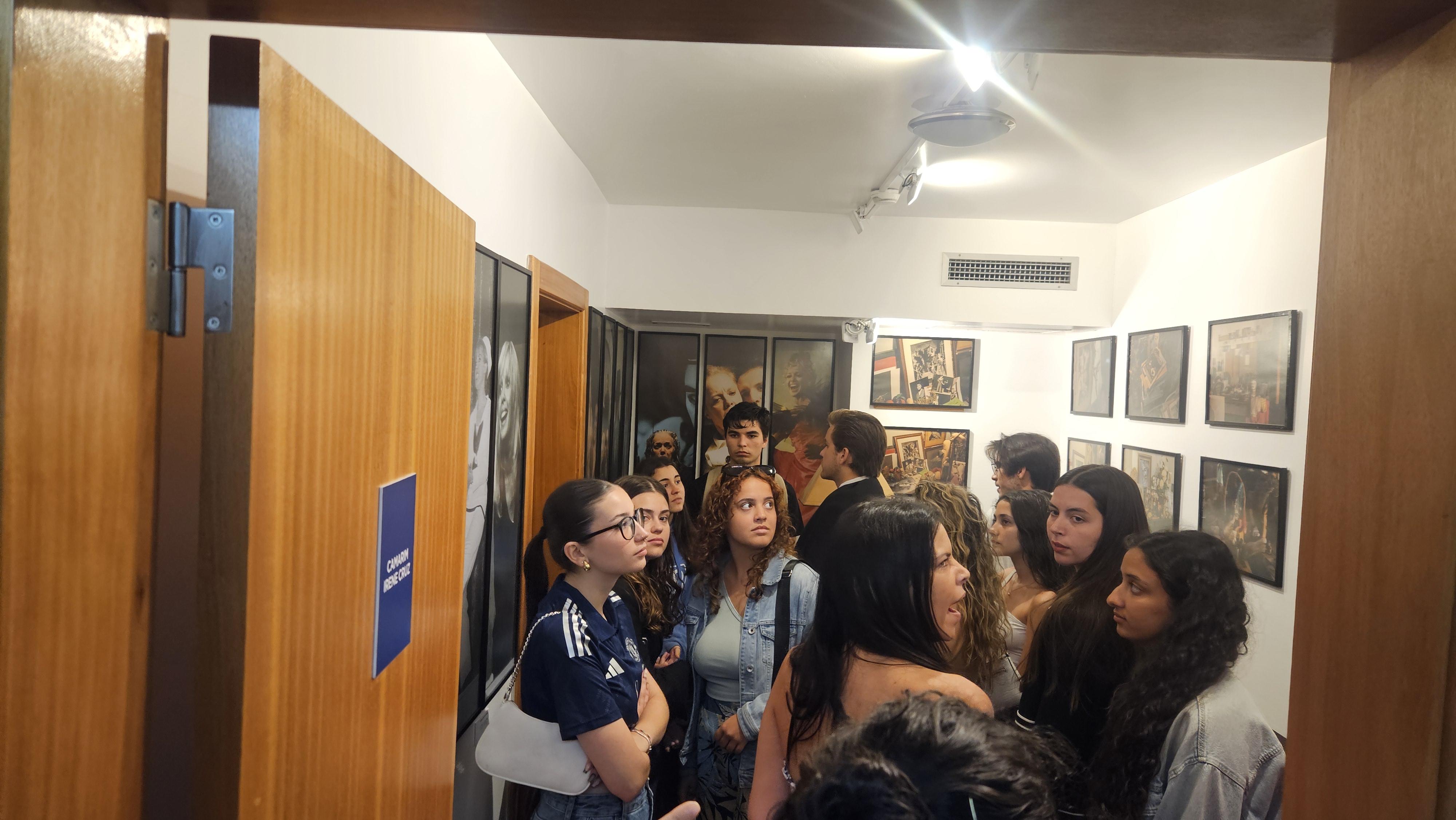 Estudantes do Curso de Formação de Atores visitam o Teatro Aberto